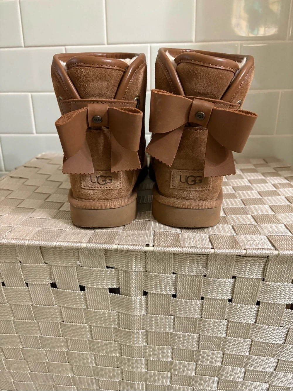 Women’s Size 8 UGG Ankle Boots - Chestnut Brown With Bow